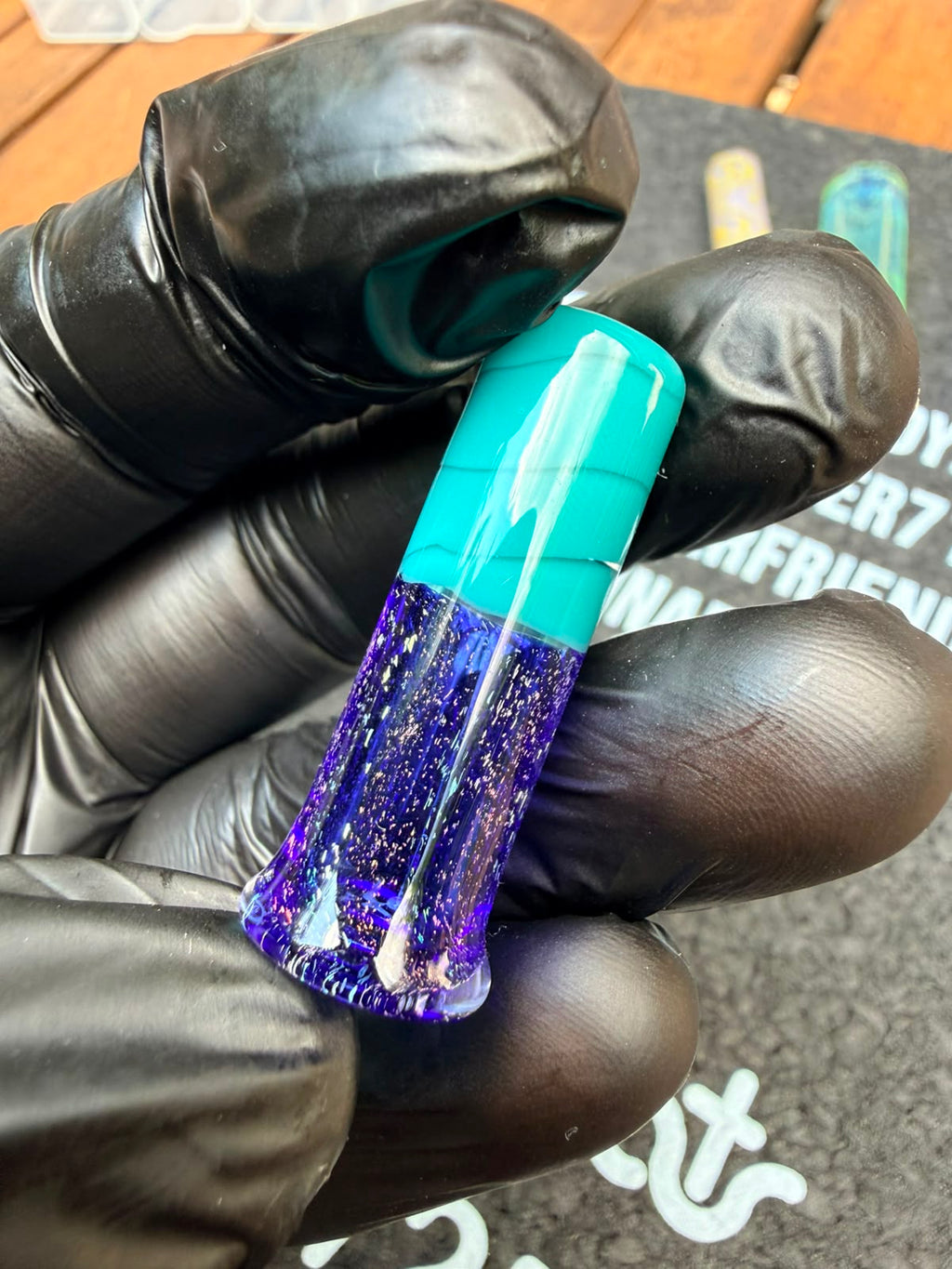 The Shack Glass – Rainbow Dust Filter Tip