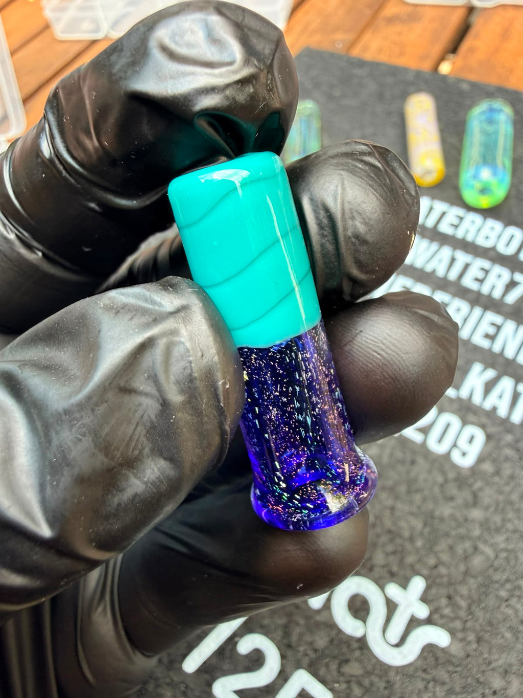The Shack Glass – Rainbow Dust Filter Tip