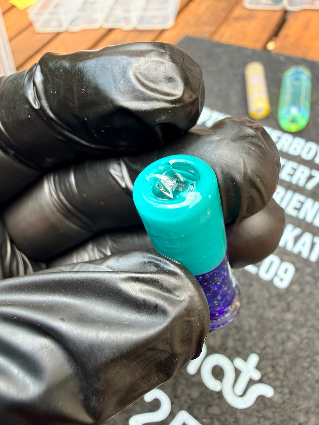 The Shack Glass – Rainbow Dust Filter Tip