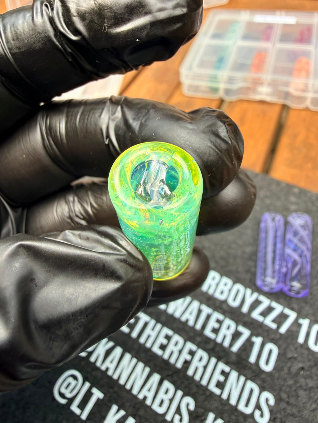 The Shack Glass – UV Reactive Filter Tip