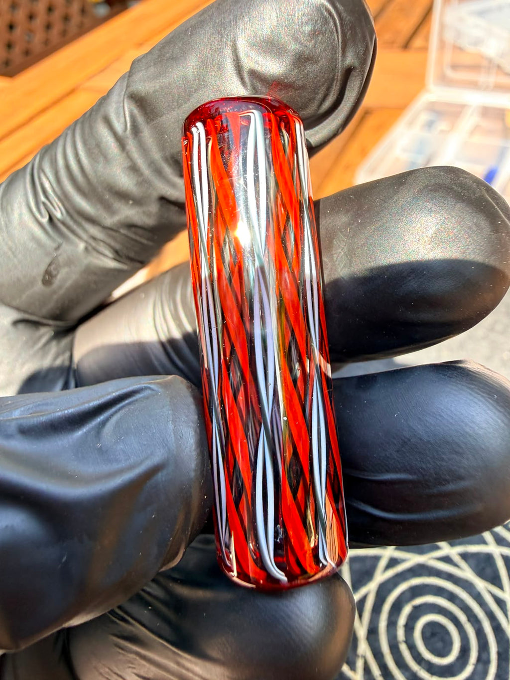 Steve H Glass Tip – Rot/Schwarz/Weiß Stripes