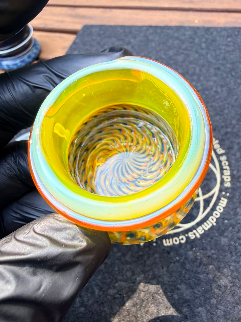 Conversion Glass Rosin Jar – UV Reactive