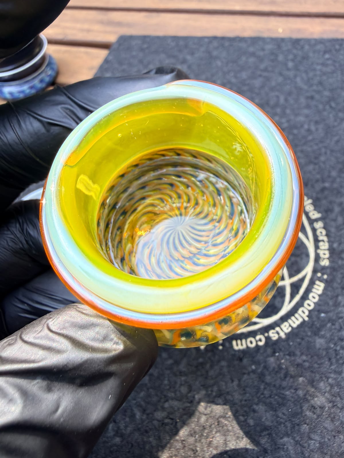 Conversion Glass Rosin Jar – UV Reactive