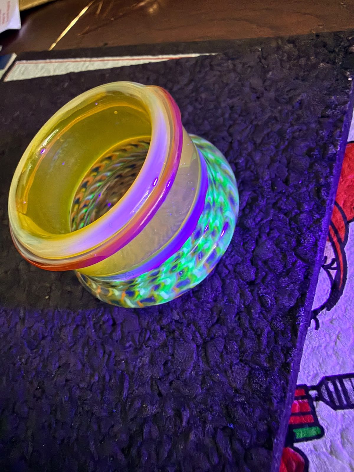 Conversion Glass Rosin Jar – UV Reactive