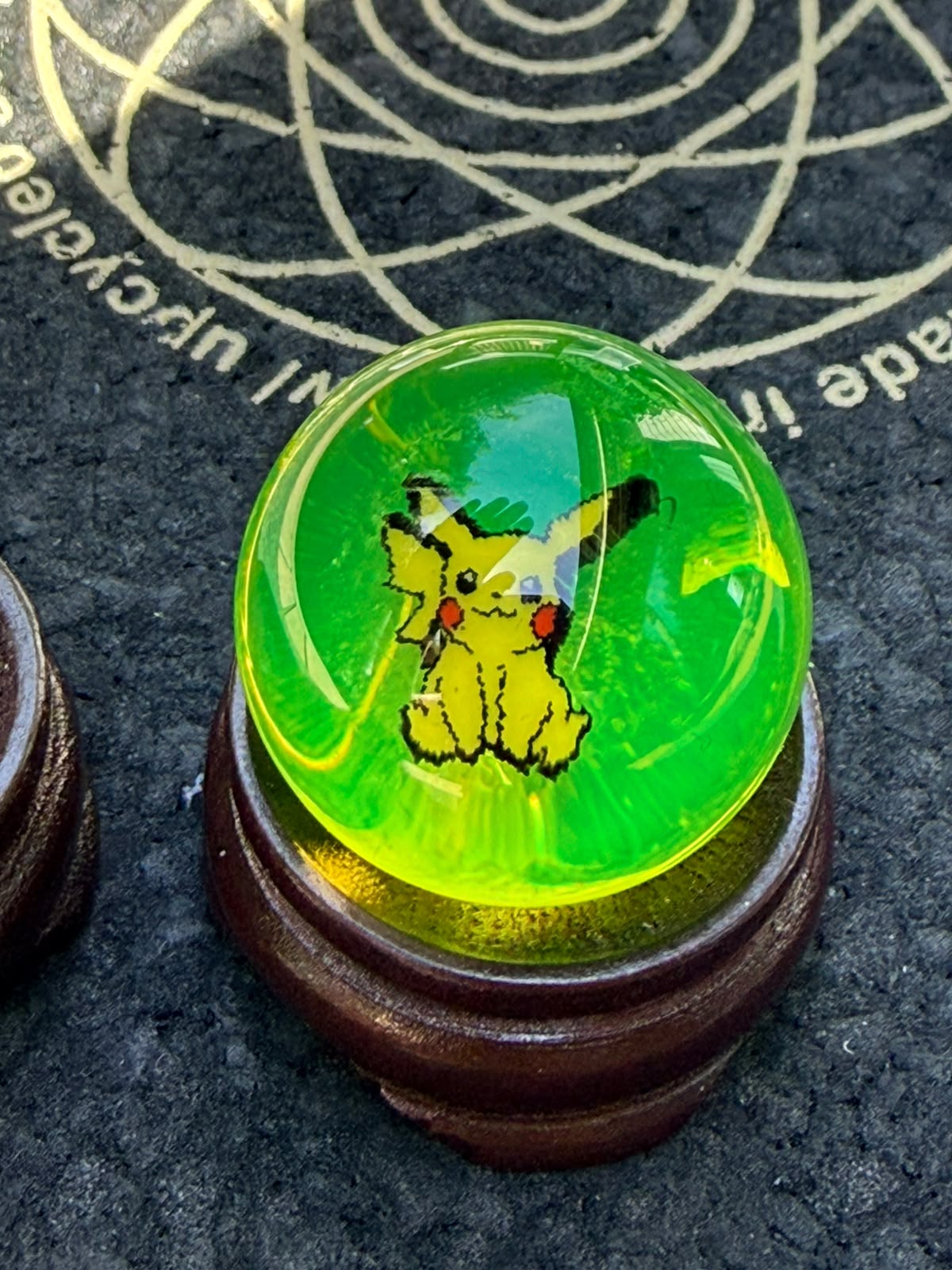 Steve H - Tower Top Marble with Pikachu & Pearl UV (23 mm / 6 mm)