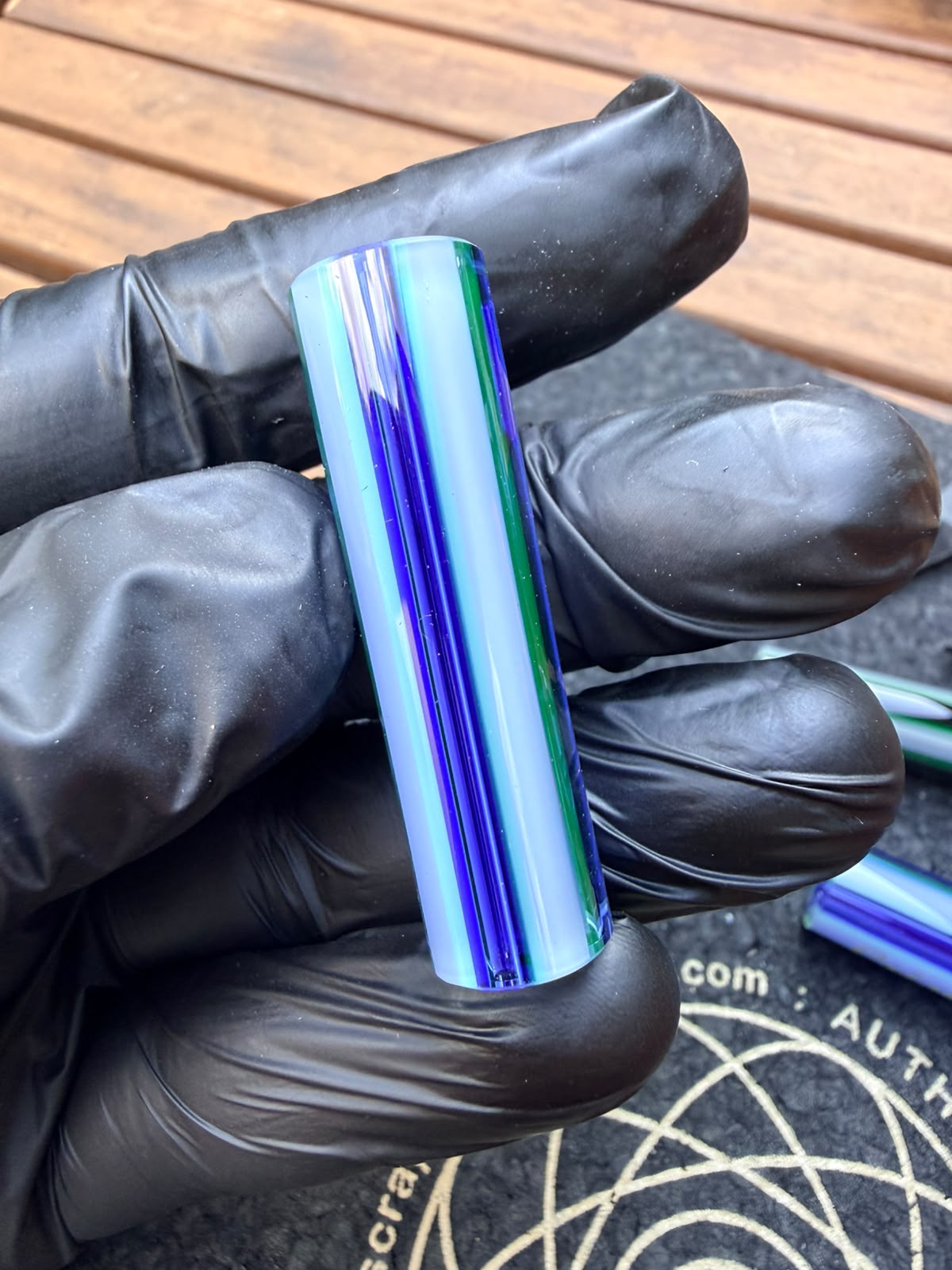 Crisp – UV Konischer Filtertip (Unsigniert)