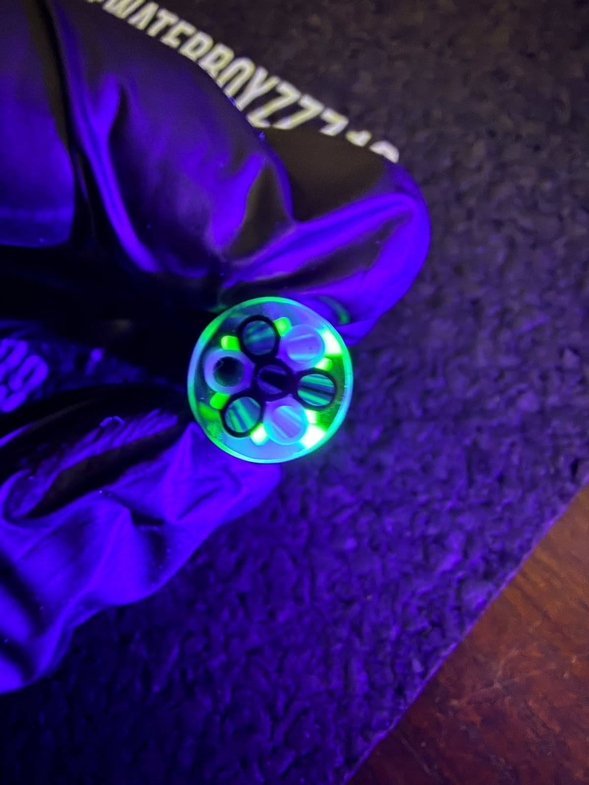 Crisp Filtertip – Schwarz/Weiß UV