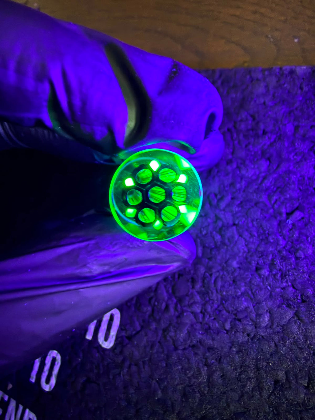 Crisp Filtertip – Neon Grün/Schwarz UV (Konisch)
