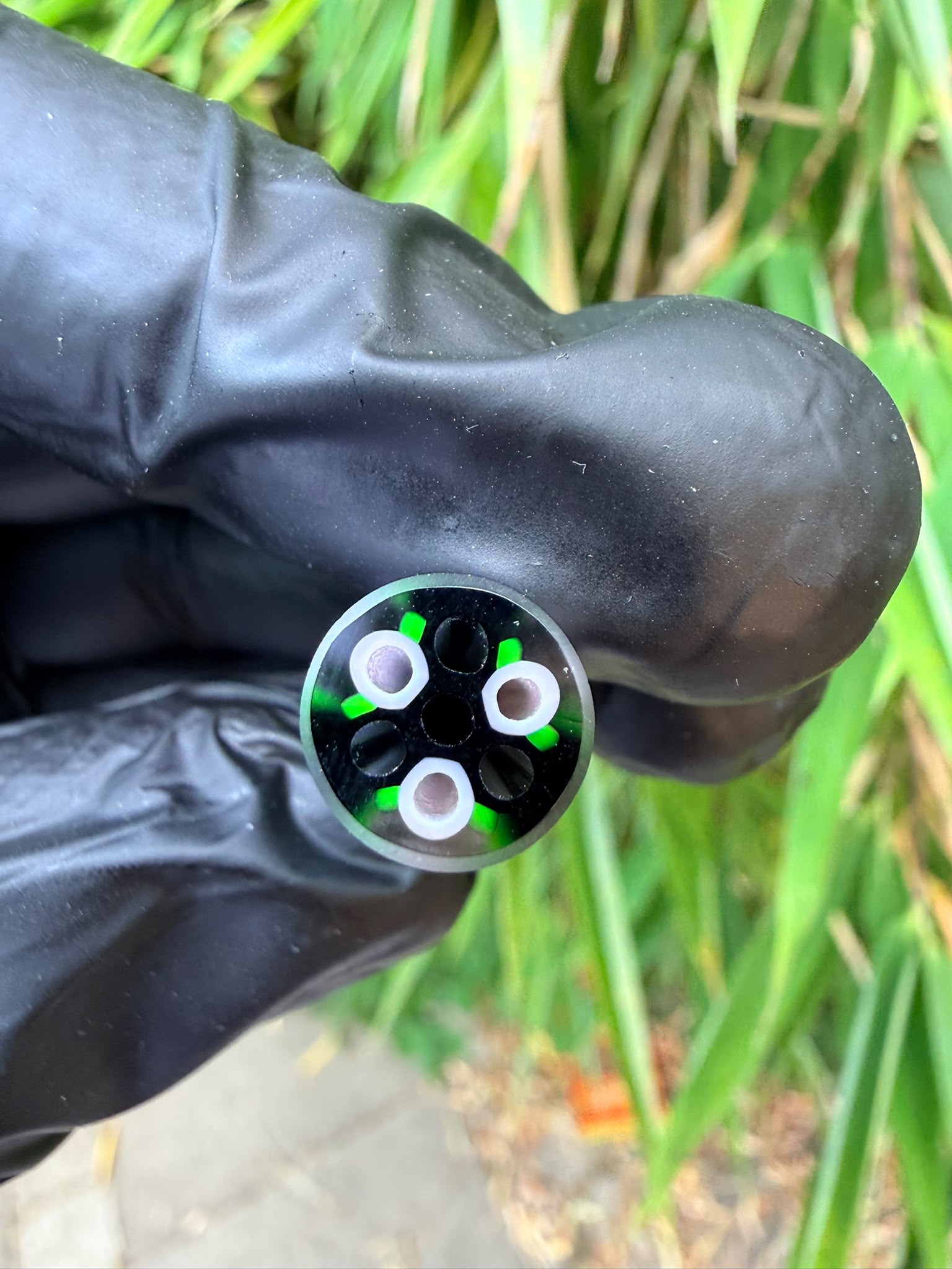Crisp Filtertip – Schwarz/Babyrosa UV