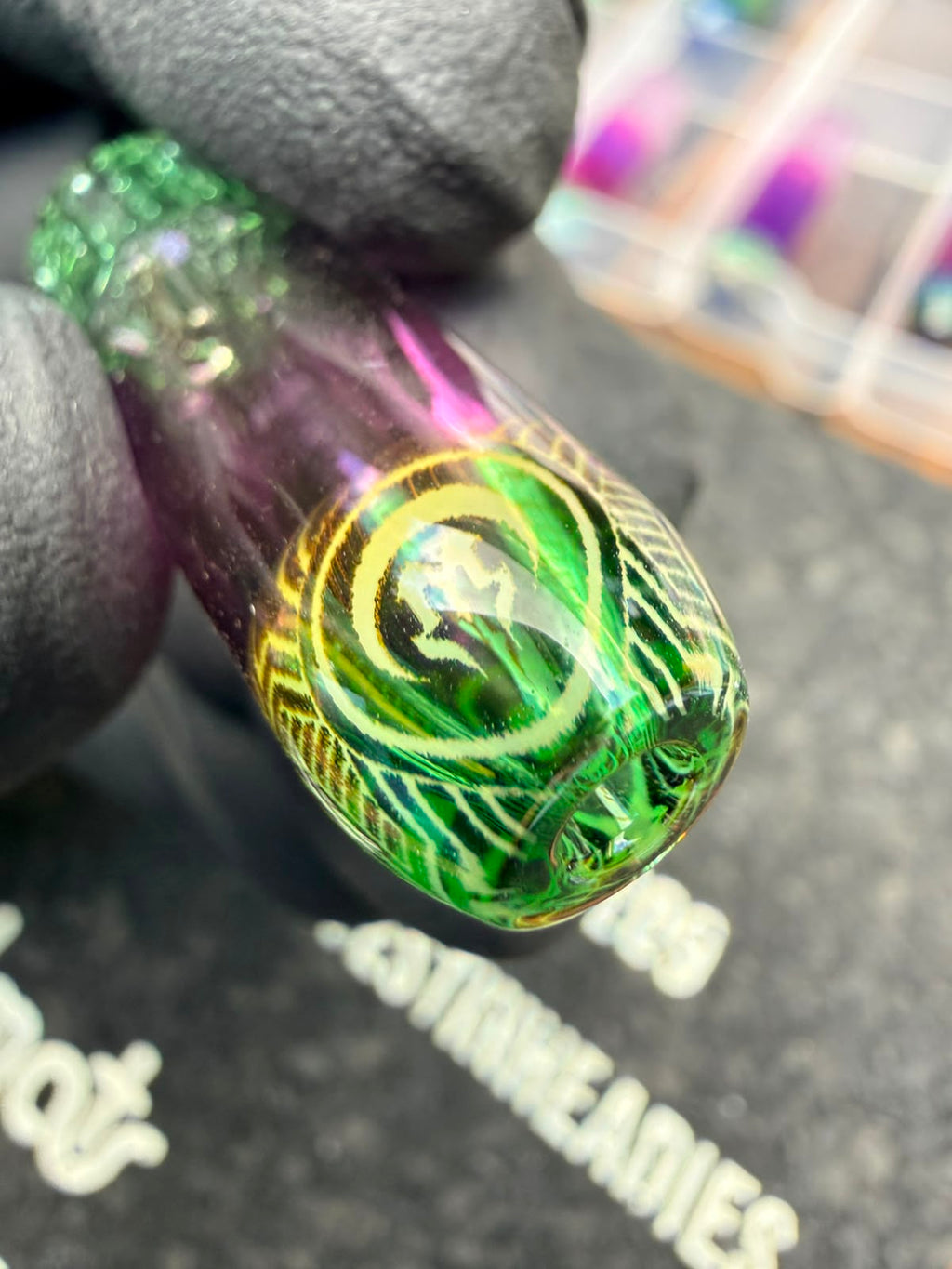 Mothership Multi-Hole Art Tip – Emerald Purple Fade