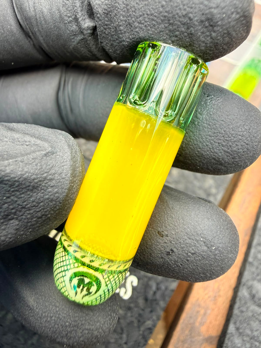 Mothership Multi-Hole Art Tip – Neon Green Fade