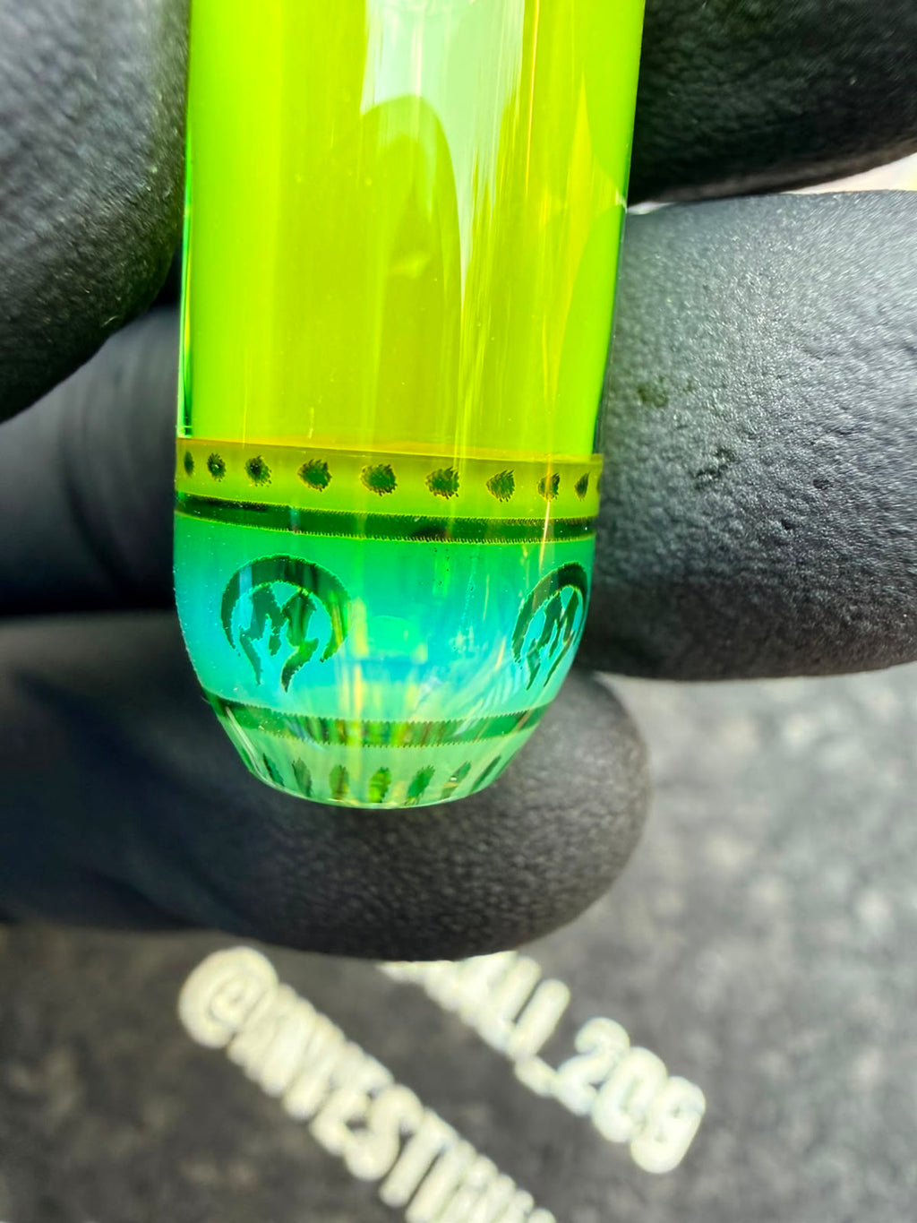 Mothership Multi-Hole Art Tip – Neon Green Fade