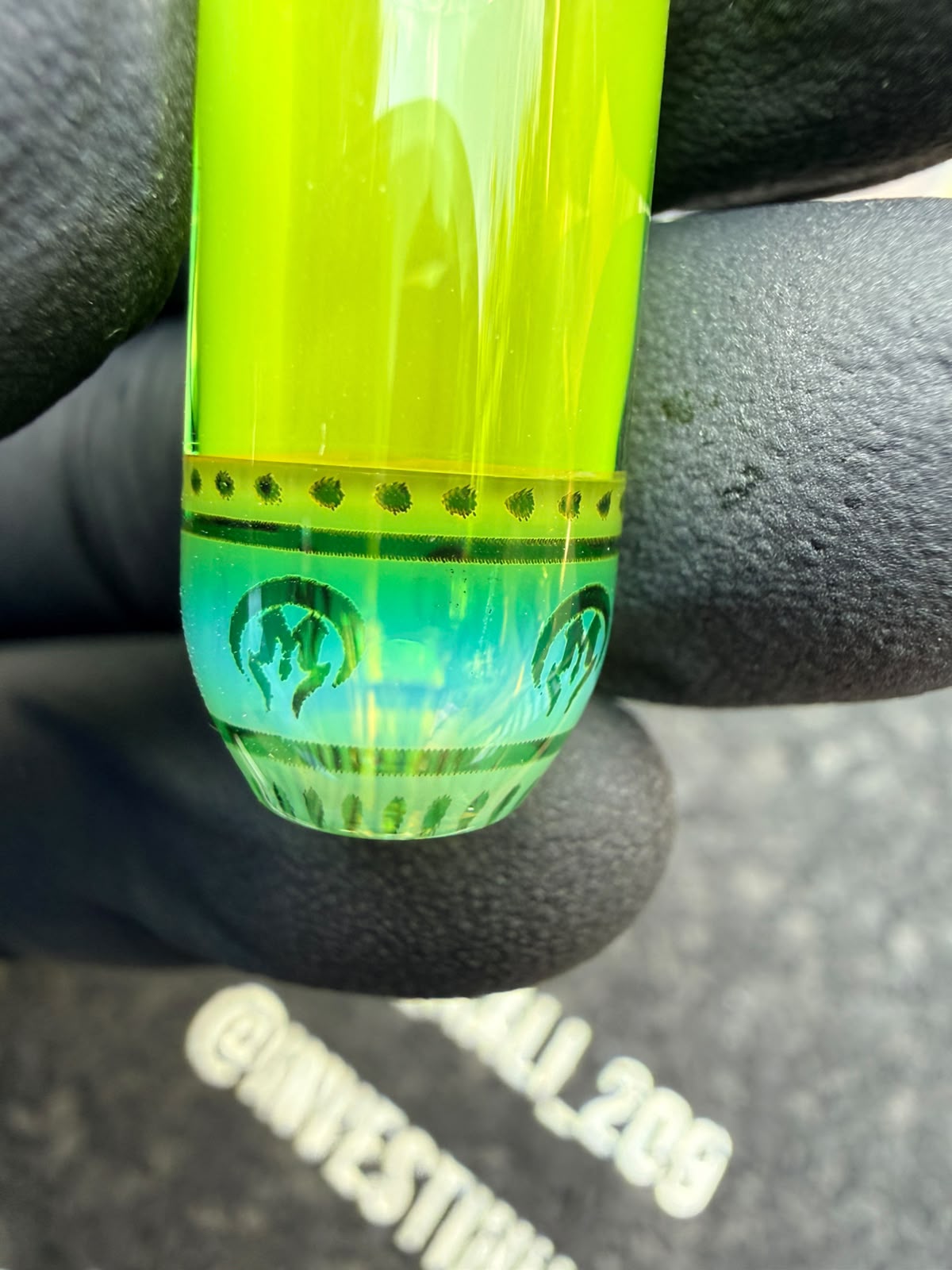 Mothership Multi-Hole Art Tip – Neon Green Fade