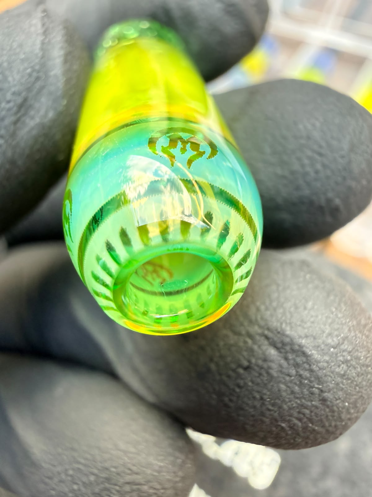Mothership Multi-Hole Art Tip – Neon Green Fade