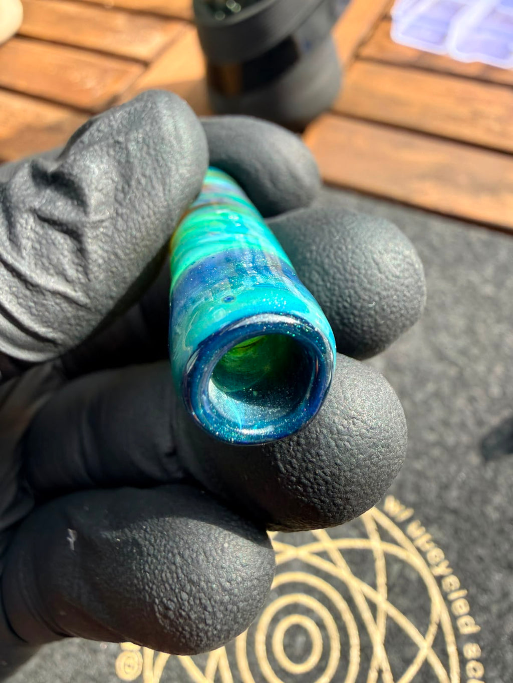 Meccas Glass Single-Hole Filtertip – Türkis / Blau / Grün mit Glitzer
