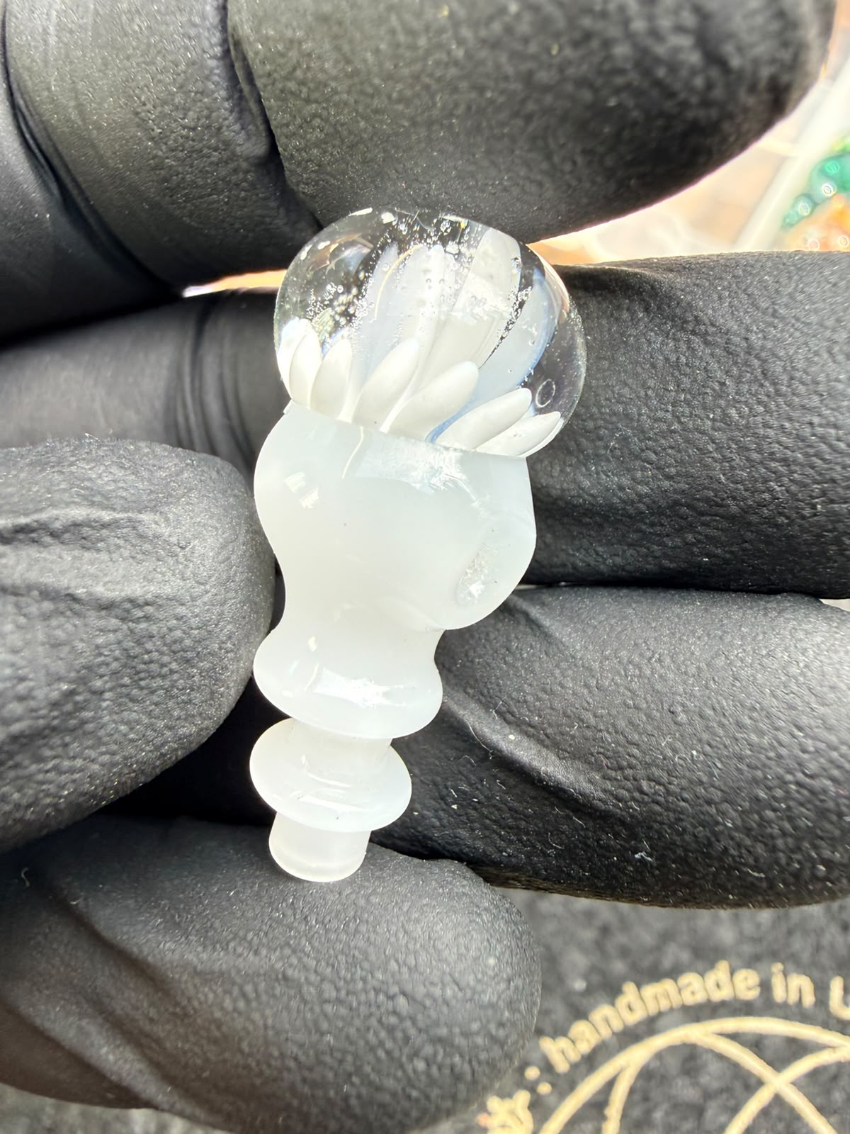 Meccas Glass Joystick Cap – White Flower