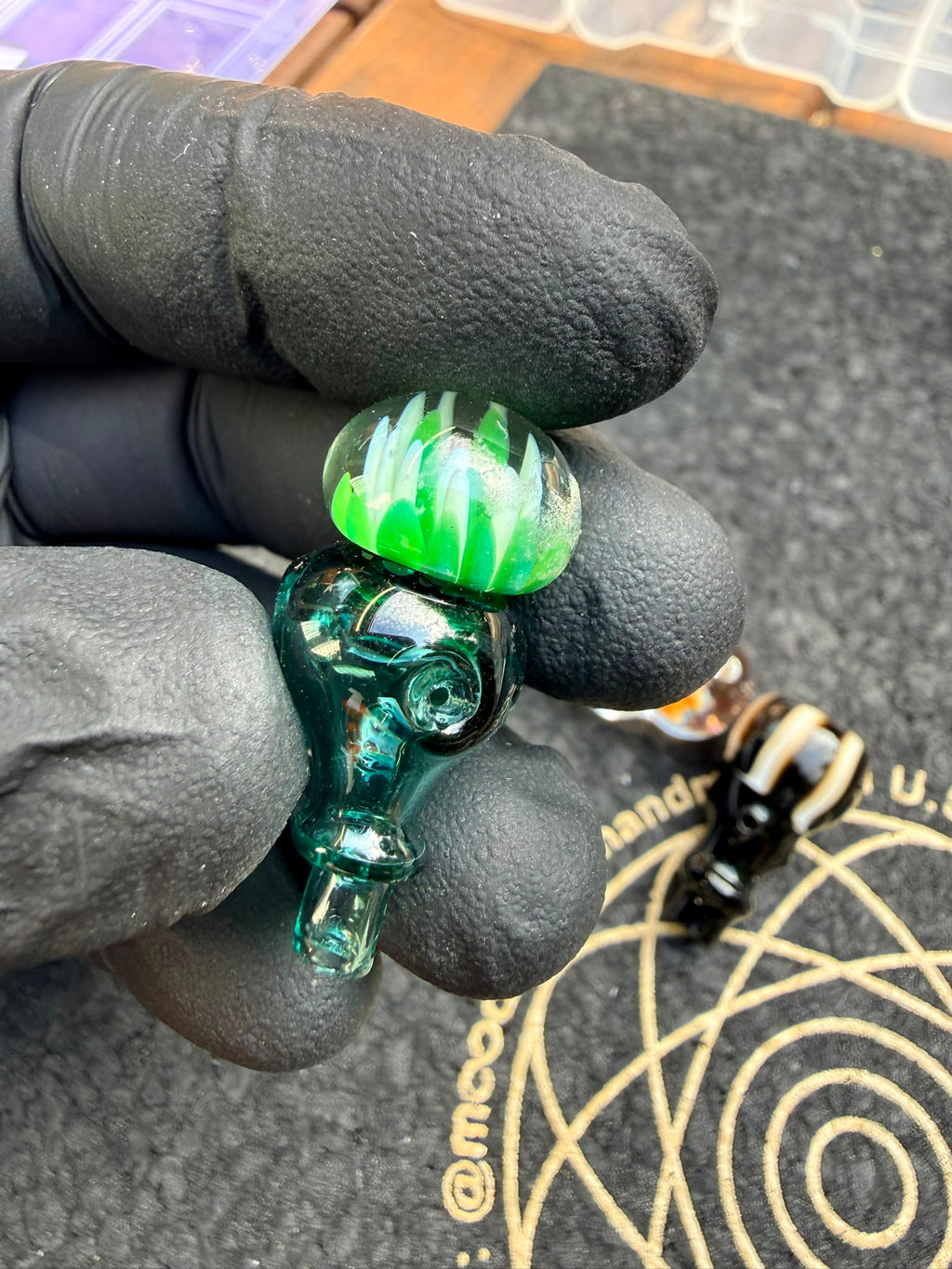 Meccas Glass Joystick Cap – Green Flower