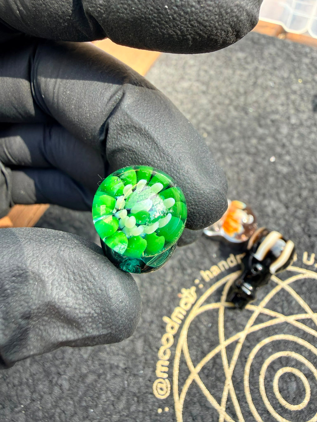 Meccas Glass Joystick Cap – Green Flower