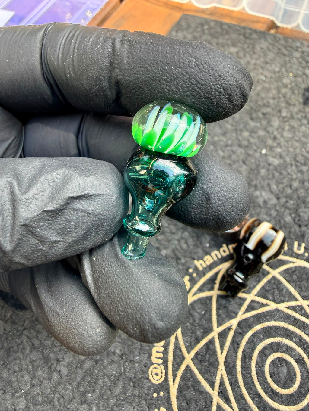 Meccas Glass Joystick Cap – Green Flower