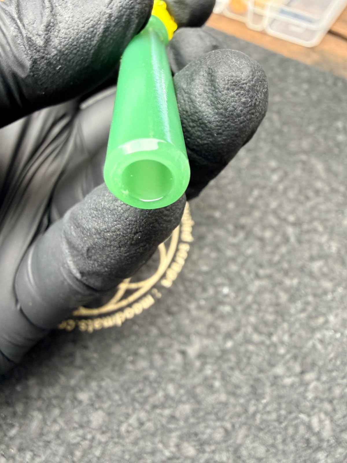 Meccas Glass Brazilian Filtertip – Green / Yellow / Black - 8,2 mm