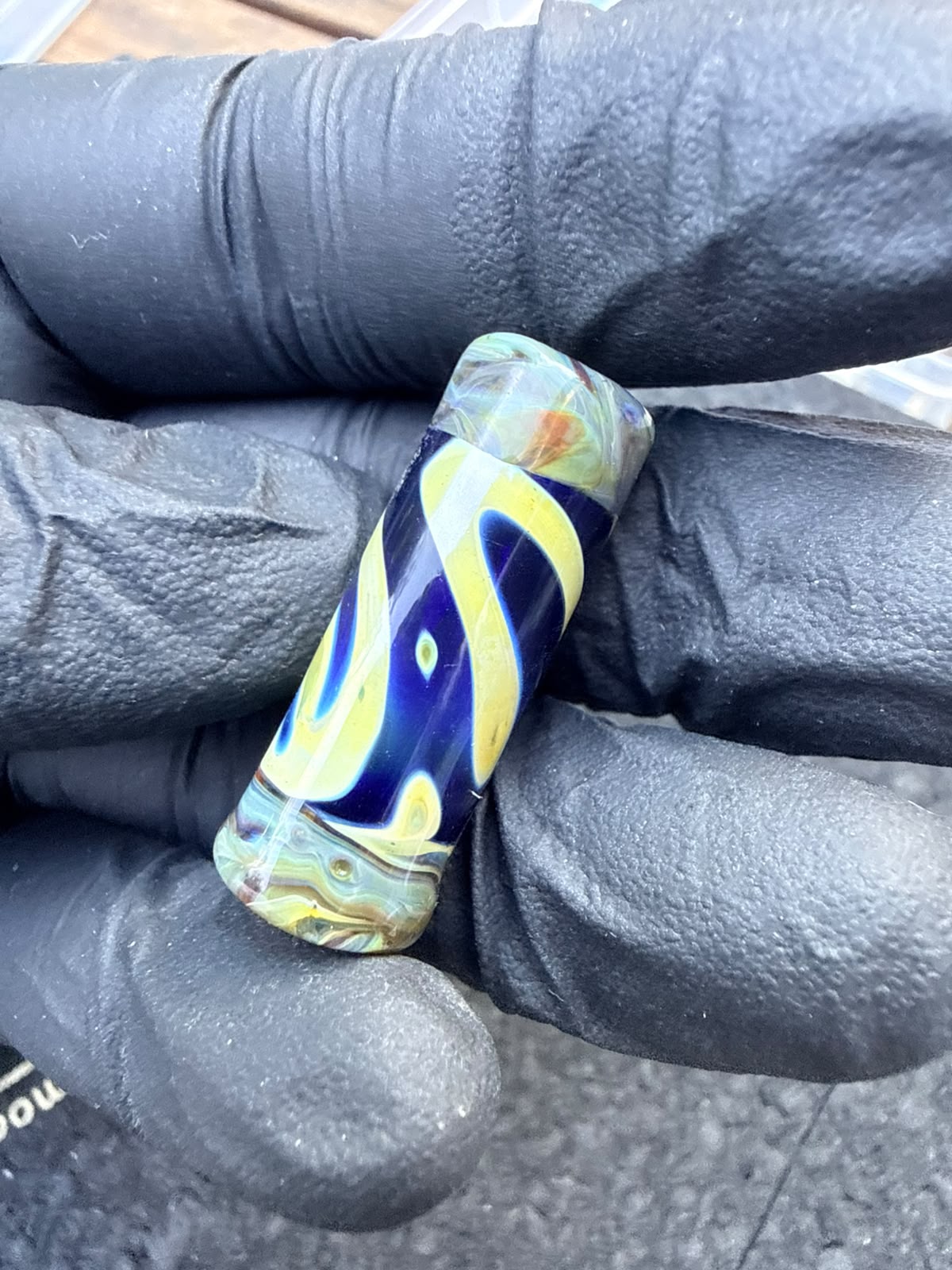 Punta de artista de vidrio Meccas – Azul oscuro / Crema / Amarillo / Mármol – Grado B – 11,3 mm