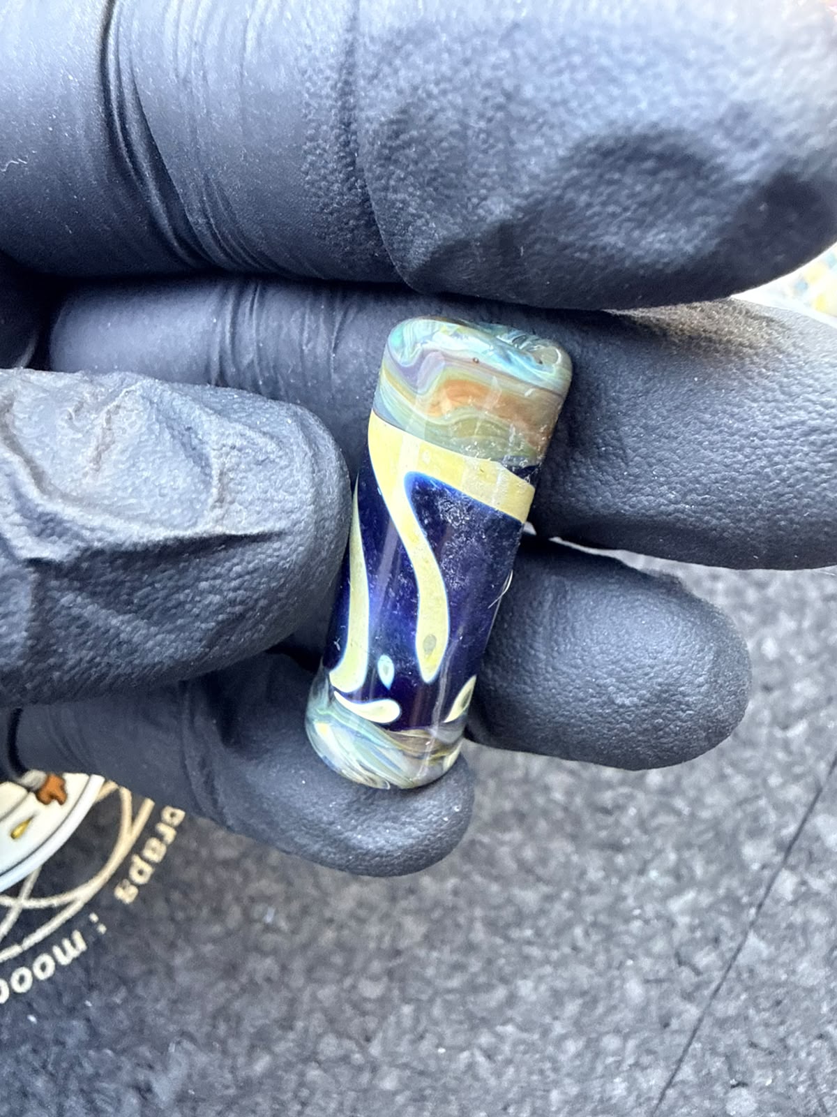 Punta de artista de vidrio Meccas – Azul oscuro / Crema / Amarillo / Mármol – Grado B – 11,3 mm