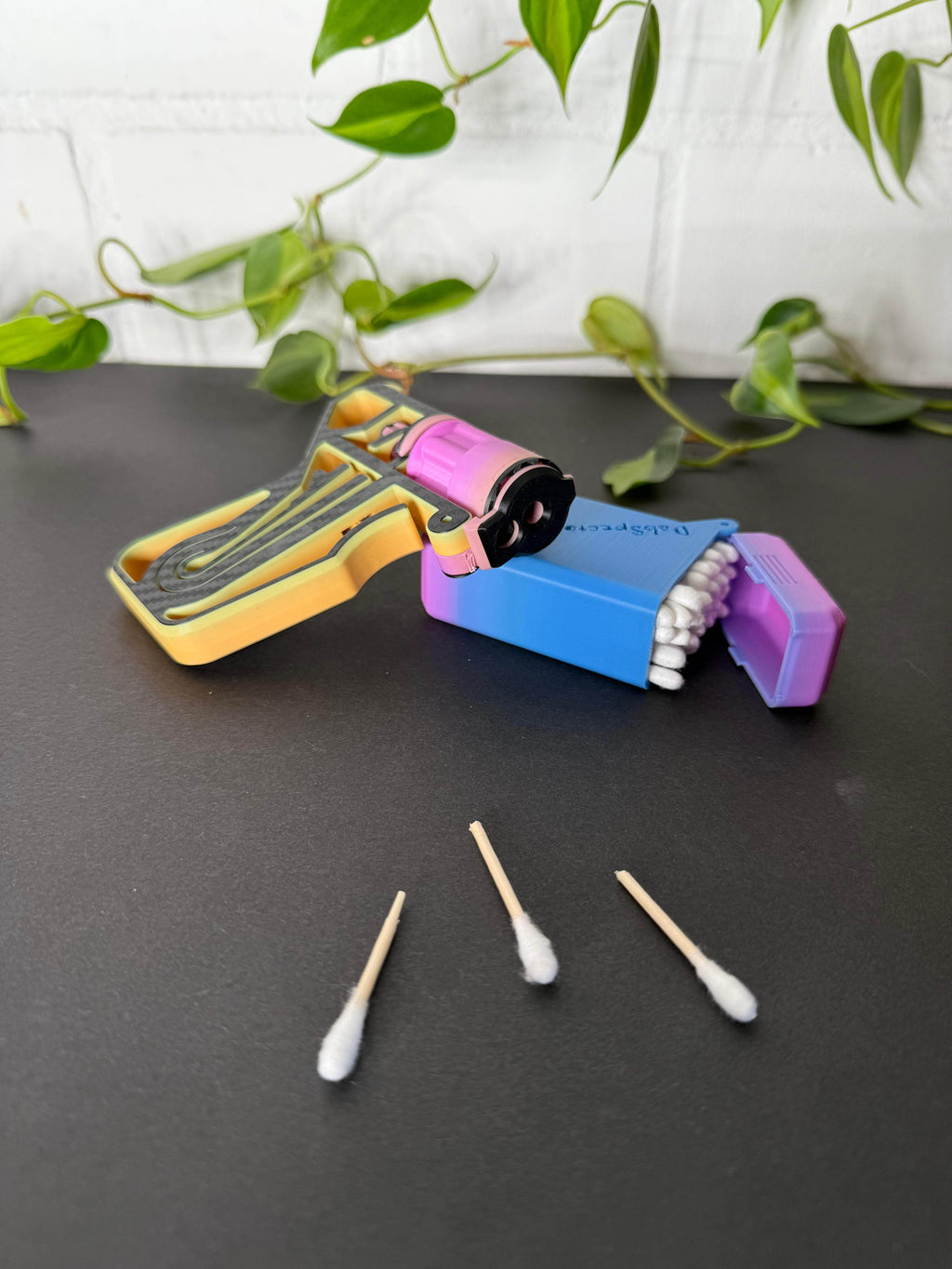 Wattestäbchen Pistole mit Magazin