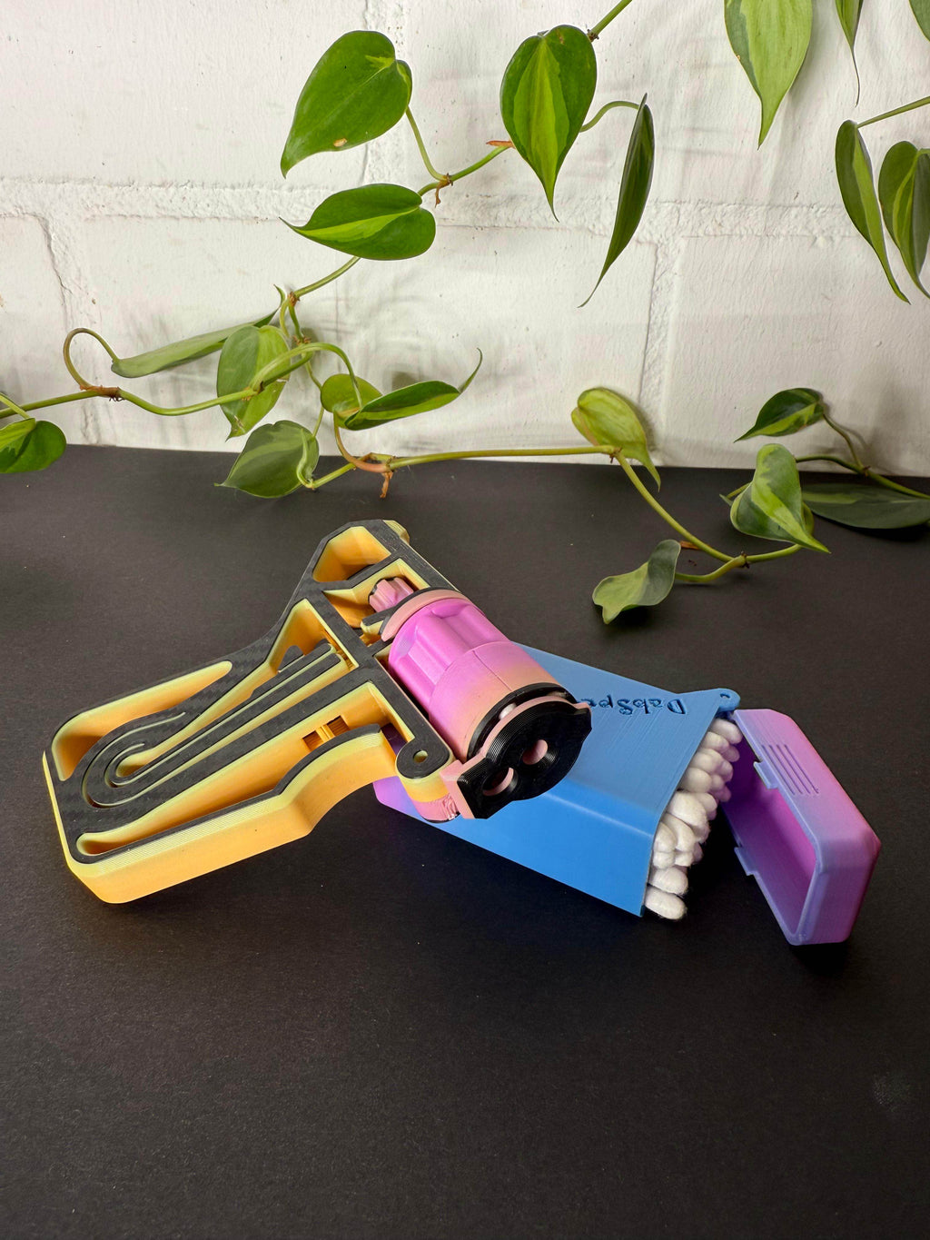 Wattestäbchen Pistole mit Magazin